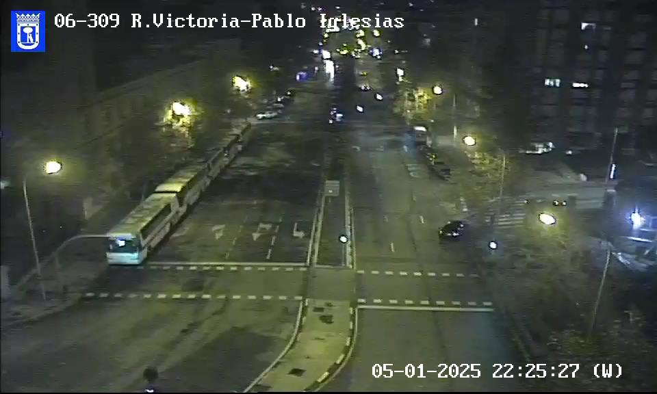 Cámara Webcam M-00  CALLE REINA VICTORIA - PABLO IGLESIAS